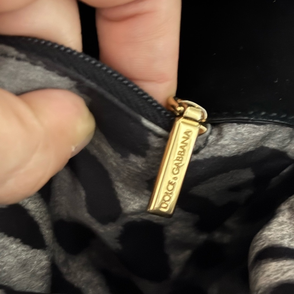 Dolce & Gabbana Black Patent Leather Top Handle Bag - Picture 15 of 16